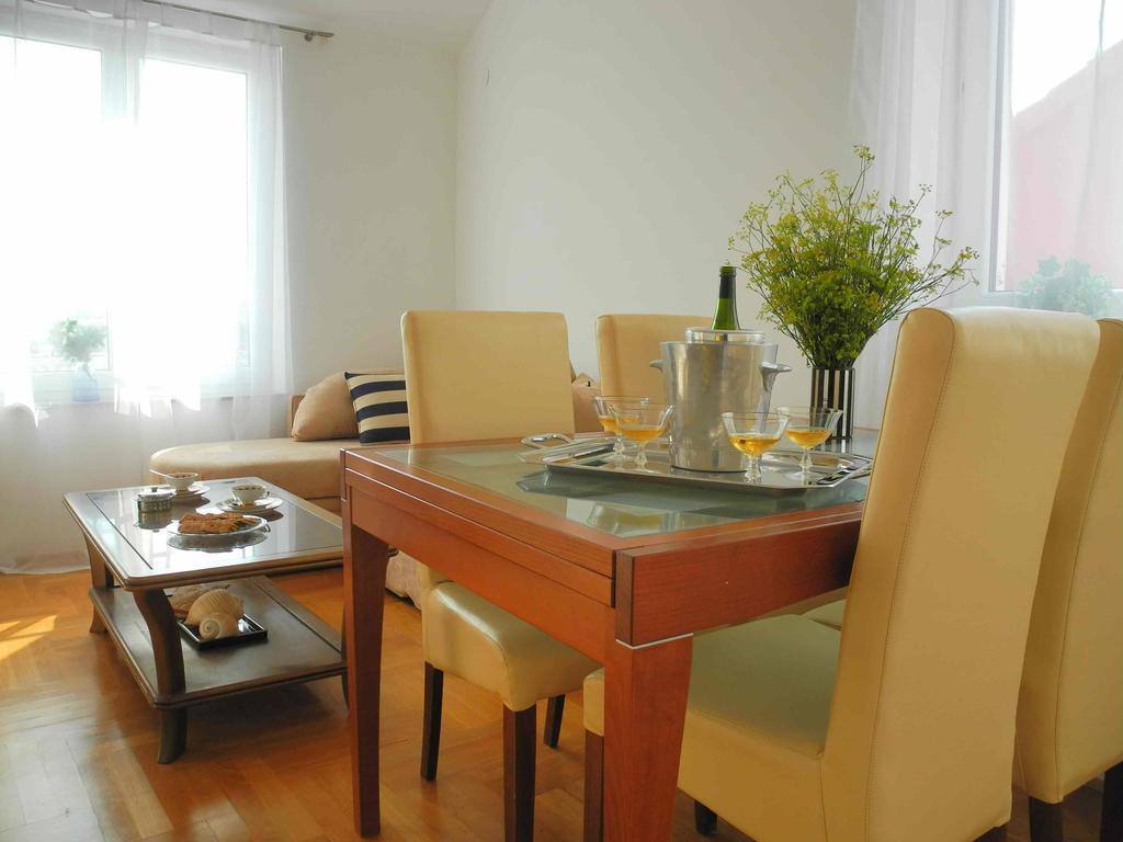 Apartments Antonela 耶泽拉 外观 照片