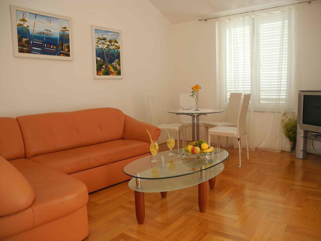 Apartments Antonela 耶泽拉 外观 照片